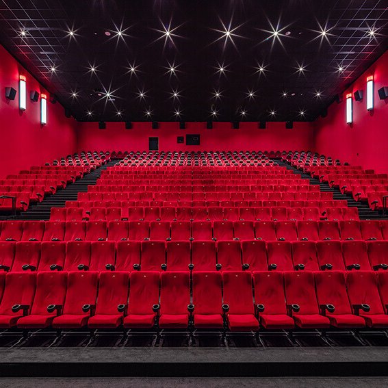 Hollywood Megaplex Gasometer Kinosaal für firmen event buchen in Wien- red carpet event