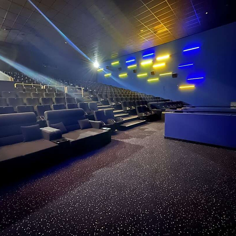 Genießen Sie die gemütliche Atmosphäre im Cinestar Bremen-red carpet event