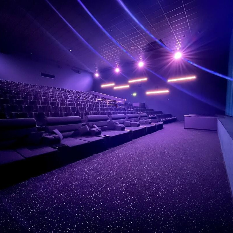 Hochwertige Eventlocation Cinestar Bremen für unvergessliche Erlebnisse-red carpet event